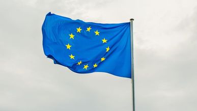 Franchise en Afrique vs Europe : quelles différences pour les investisseurs ?