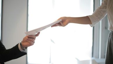 Pourquoi le DIP, Document d’Information Précontractuel, devrait-il être obligatoire partout en Afrique comme en Tunisie ?
